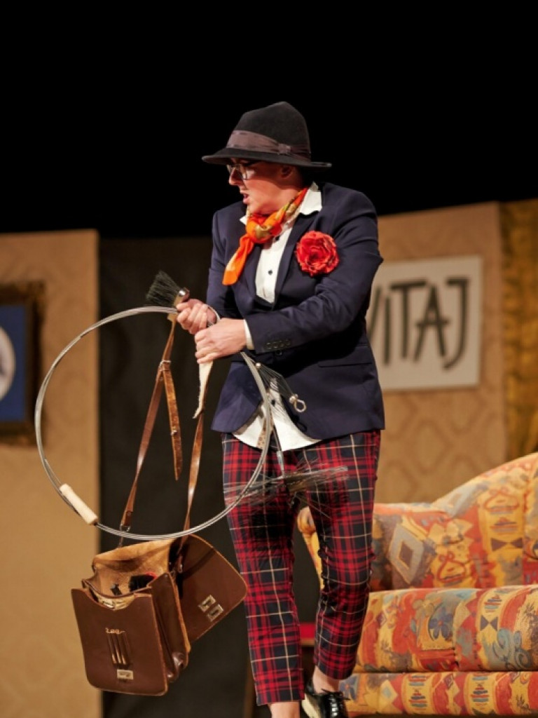 Tarnobrzeg. Gromkie brawa i tłumy na spektaklu Teatru Czwartek w TDK [zdjęcia]