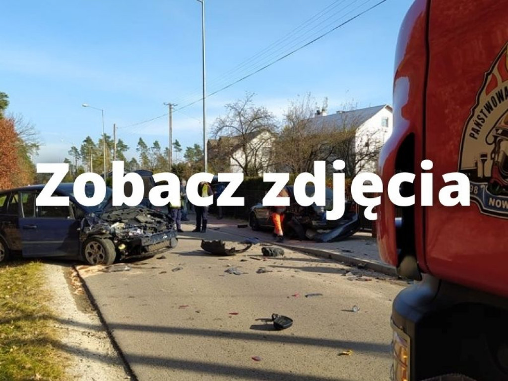 Wypadek w Nowej Dębie, droga zablokowana [zdjęcia]