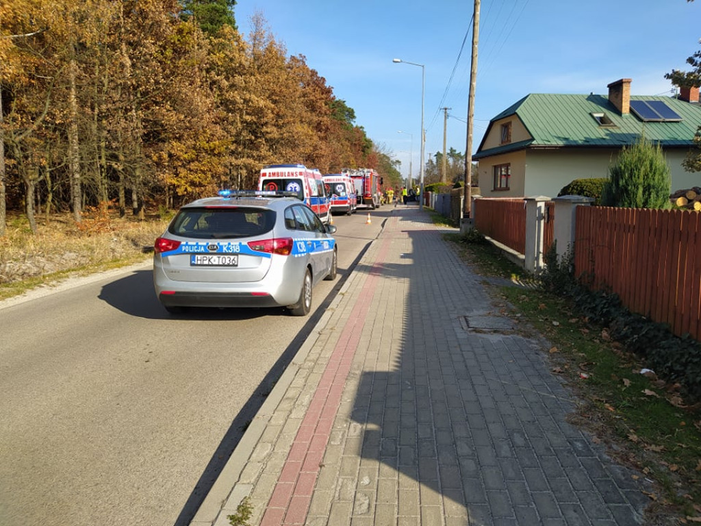 Wypadek w Nowej Dębie, droga zablokowana [zdjęcia]