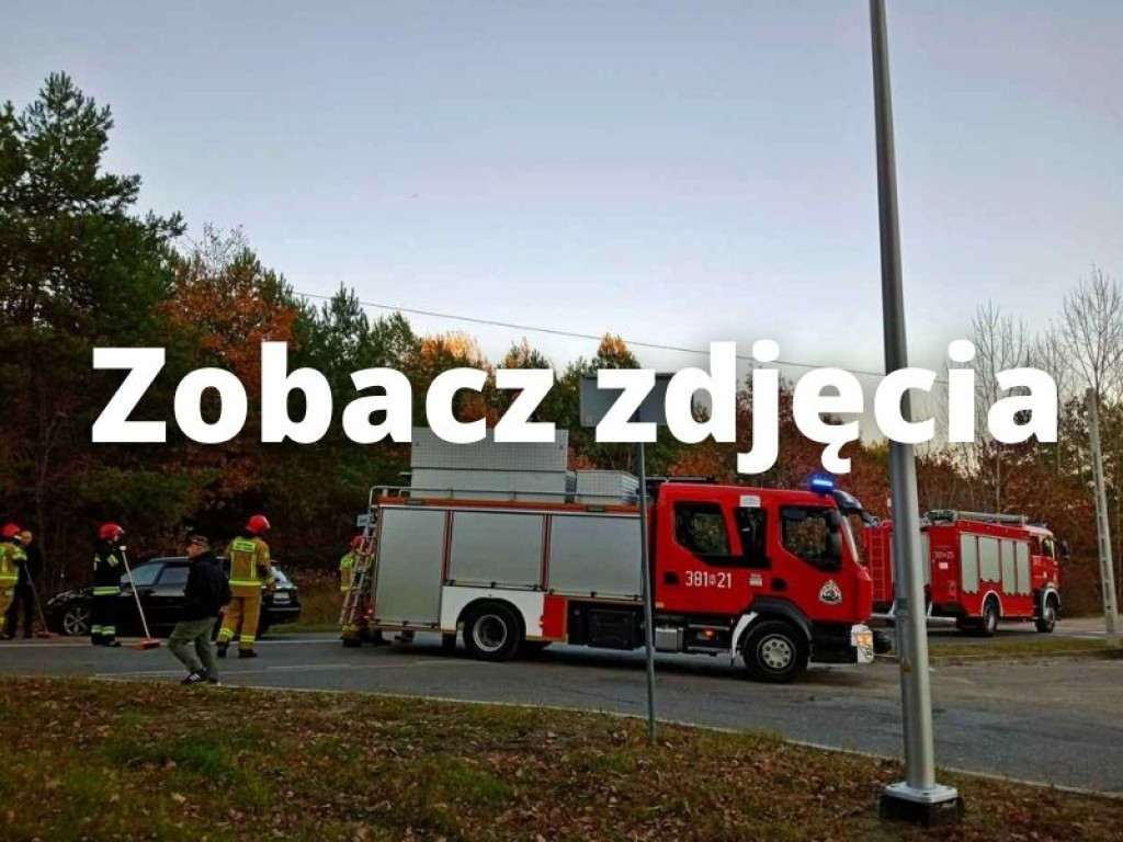 Tarnobrzeg. Groźne zderzenie osobówek obok cmentarza na os. Sobów [zdjęcia]