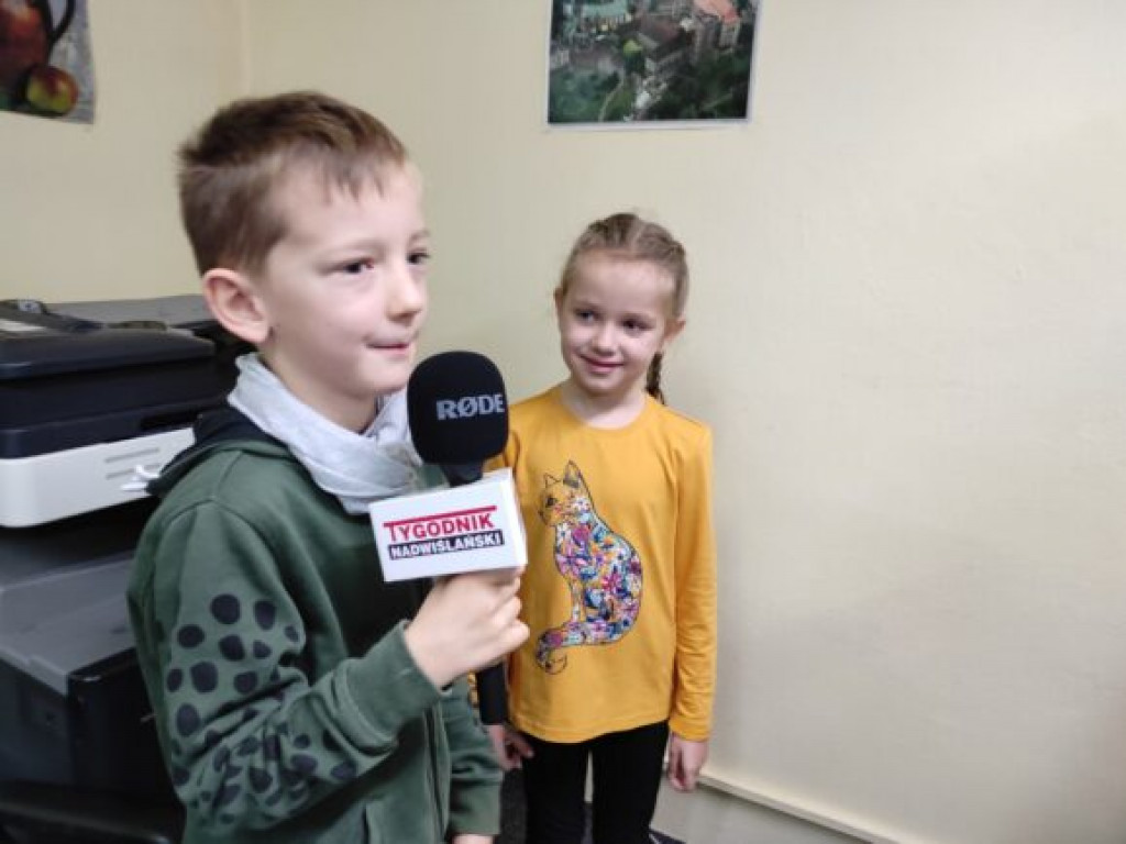 Uczniowie klasy I a SP nr 10 w Tarnobrzegu odwiedzili naszą redakcję [zdjęcia]