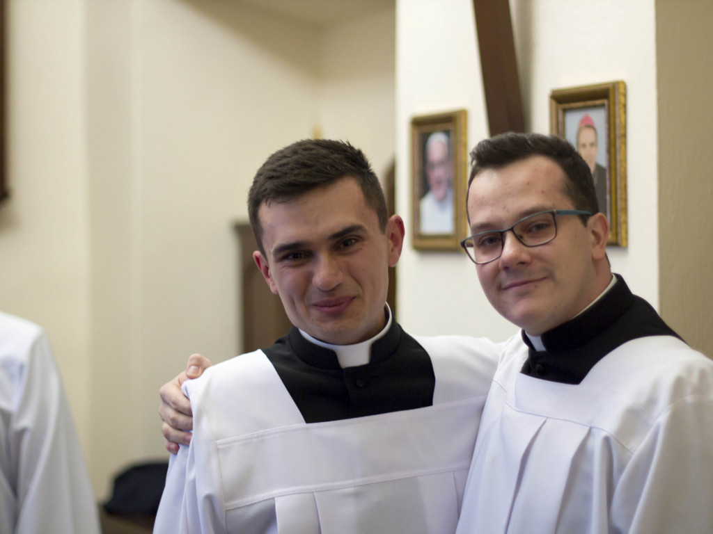 Sandomierz. Klerycy otrzymali sutanny. Uroczyste obłóczyny w seminarium duchownym