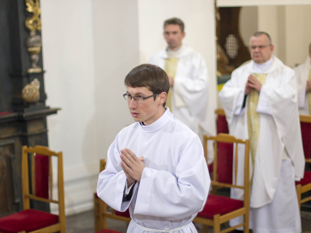Sandomierz. Klerycy otrzymali sutanny. Uroczyste obłóczyny w seminarium duchownym