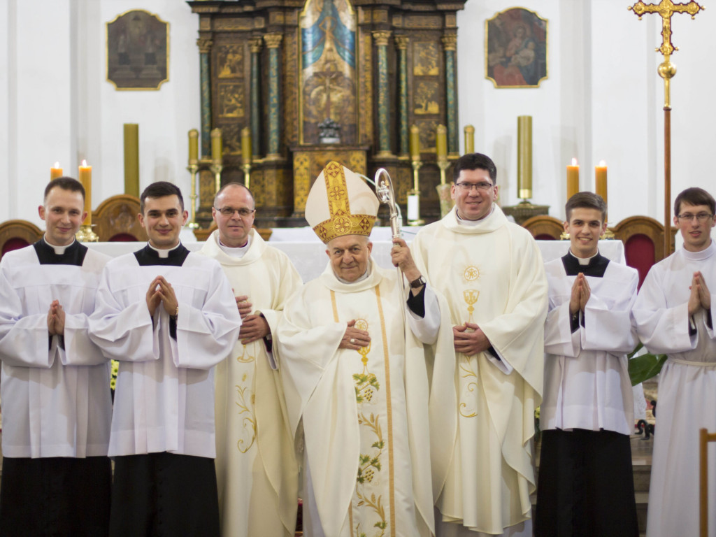 Sandomierz. Klerycy otrzymali sutanny. Uroczyste obłóczyny w seminarium duchownym