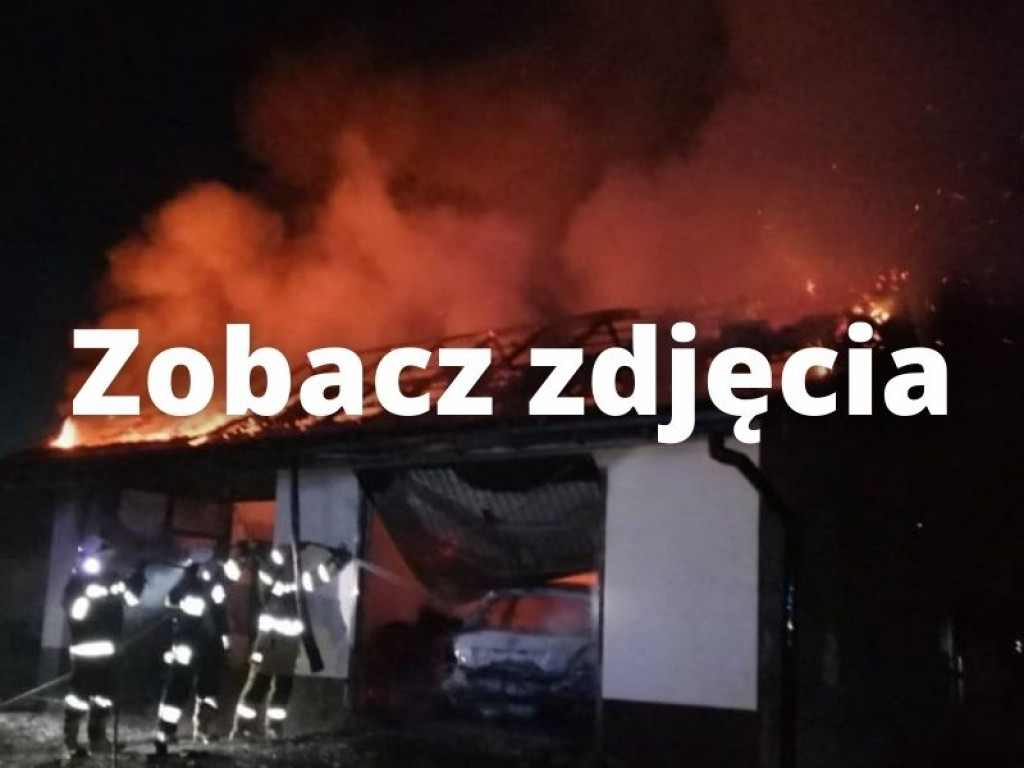 Powiat staszowski. Spłonął garaż i dwa stojące w nim samochody [zdjęcia]