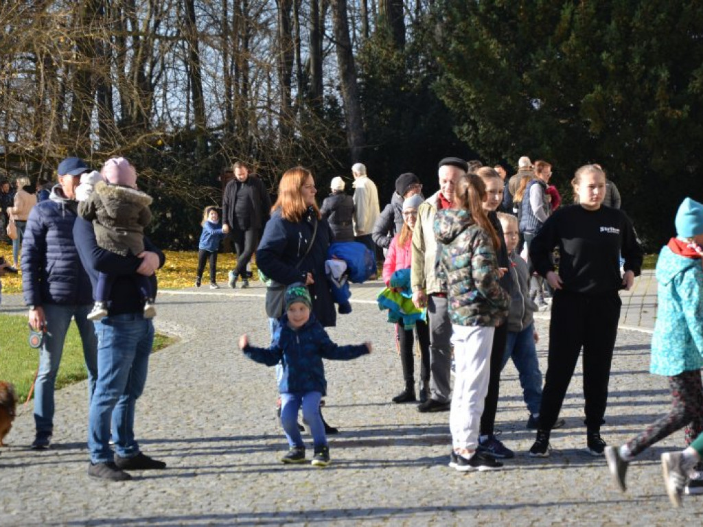 Tarnobrzeg. Dzieci i dorośli pobiegli w parku dzikowskim dla Niepodległej [zdjęcia]