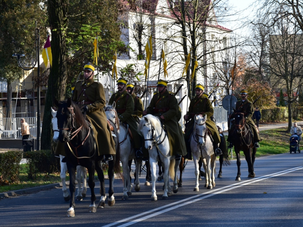 Sandomierz. Obchody Narodowego Święta Niepodległości. W przemówieniach nawiązania do obecnej sytuacji w kraju [zdjęcia]