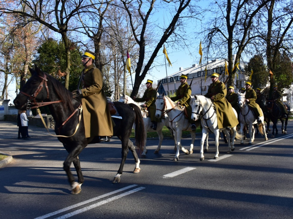 Sandomierz. Obchody Narodowego Święta Niepodległości. W przemówieniach nawiązania do obecnej sytuacji w kraju [zdjęcia]