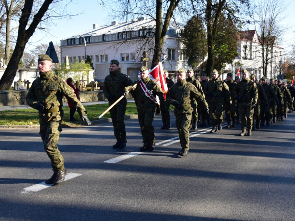Sandomierz. Obchody Narodowego Święta Niepodległości. W przemówieniach nawiązania do obecnej sytuacji w kraju [zdjęcia]