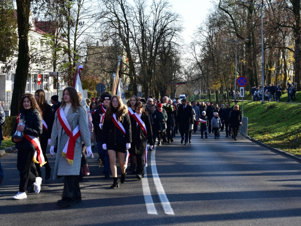 Sandomierz. Obchody Narodowego Święta Niepodległości. W przemówieniach nawiązania do obecnej sytuacji w kraju [zdjęcia]