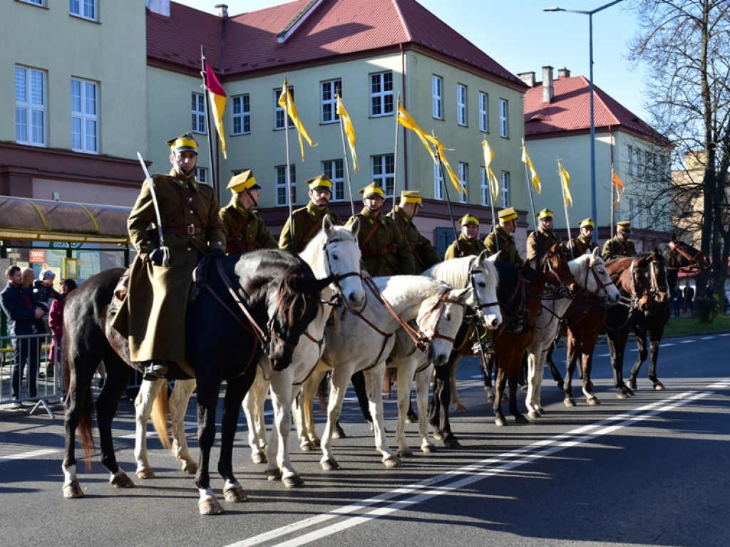 Sandomierz. Obchody Narodowego Święta Niepodległości. W przemówieniach nawiązania do obecnej sytuacji w kraju [zdjęcia]