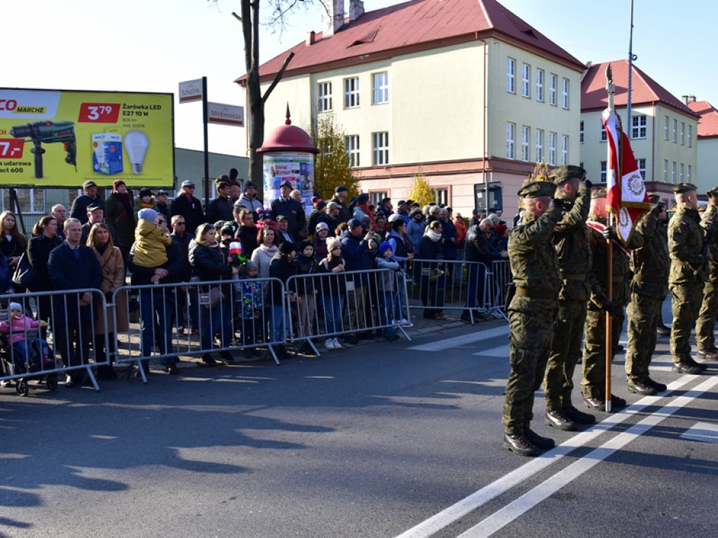 Sandomierz. Obchody Narodowego Święta Niepodległości. W przemówieniach nawiązania do obecnej sytuacji w kraju [zdjęcia]