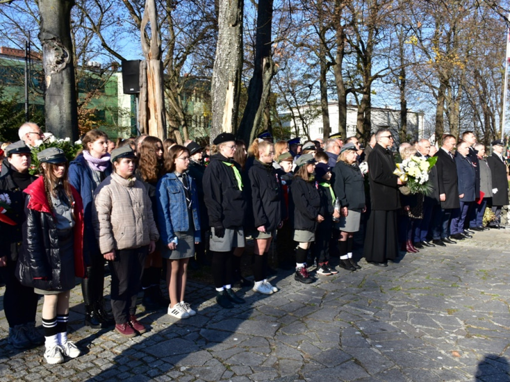 Sandomierz. Obchody Narodowego Święta Niepodległości. W przemówieniach nawiązania do obecnej sytuacji w kraju [zdjęcia]