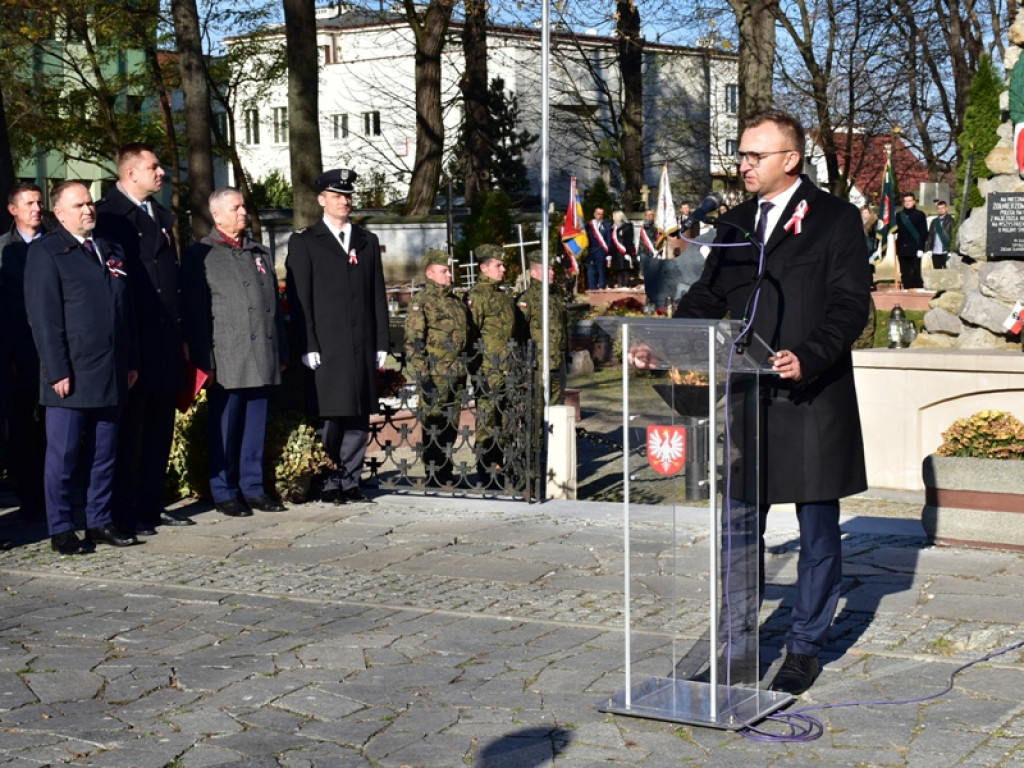 Sandomierz. Obchody Narodowego Święta Niepodległości. W przemówieniach nawiązania do obecnej sytuacji w kraju [zdjęcia]
