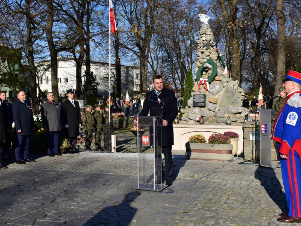 Sandomierz. Obchody Narodowego Święta Niepodległości. W przemówieniach nawiązania do obecnej sytuacji w kraju [zdjęcia]