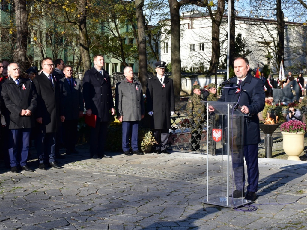 Sandomierz. Obchody Narodowego Święta Niepodległości. W przemówieniach nawiązania do obecnej sytuacji w kraju [zdjęcia]