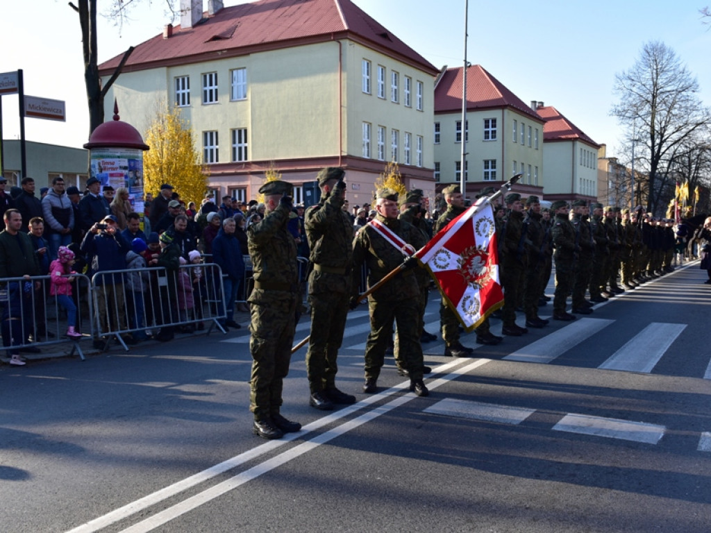 Sandomierz. Obchody Narodowego Święta Niepodległości. W przemówieniach nawiązania do obecnej sytuacji w kraju [zdjęcia]