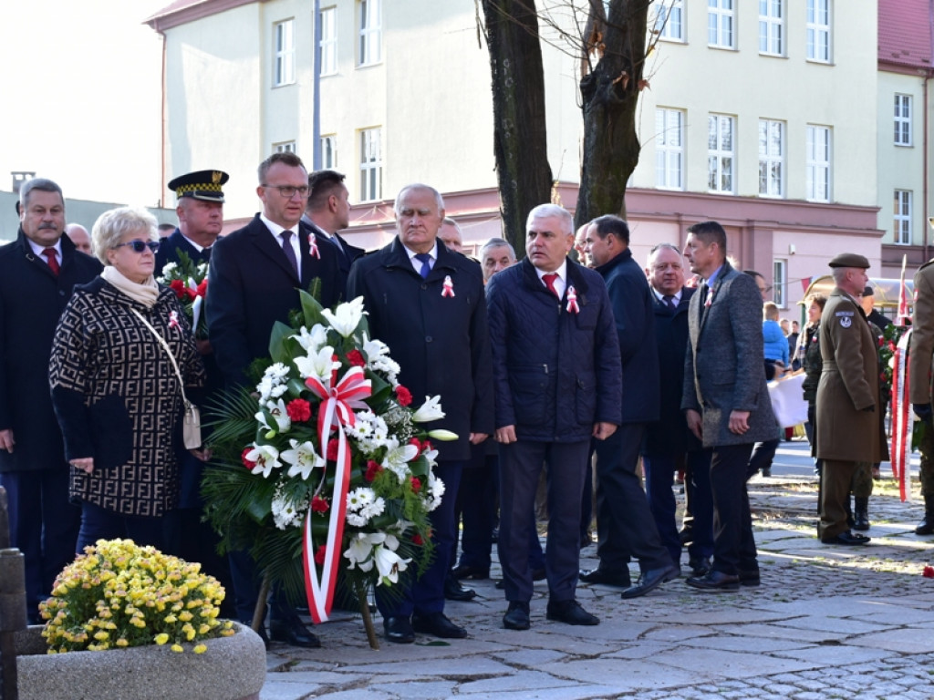 Sandomierz. Obchody Narodowego Święta Niepodległości. W przemówieniach nawiązania do obecnej sytuacji w kraju [zdjęcia]