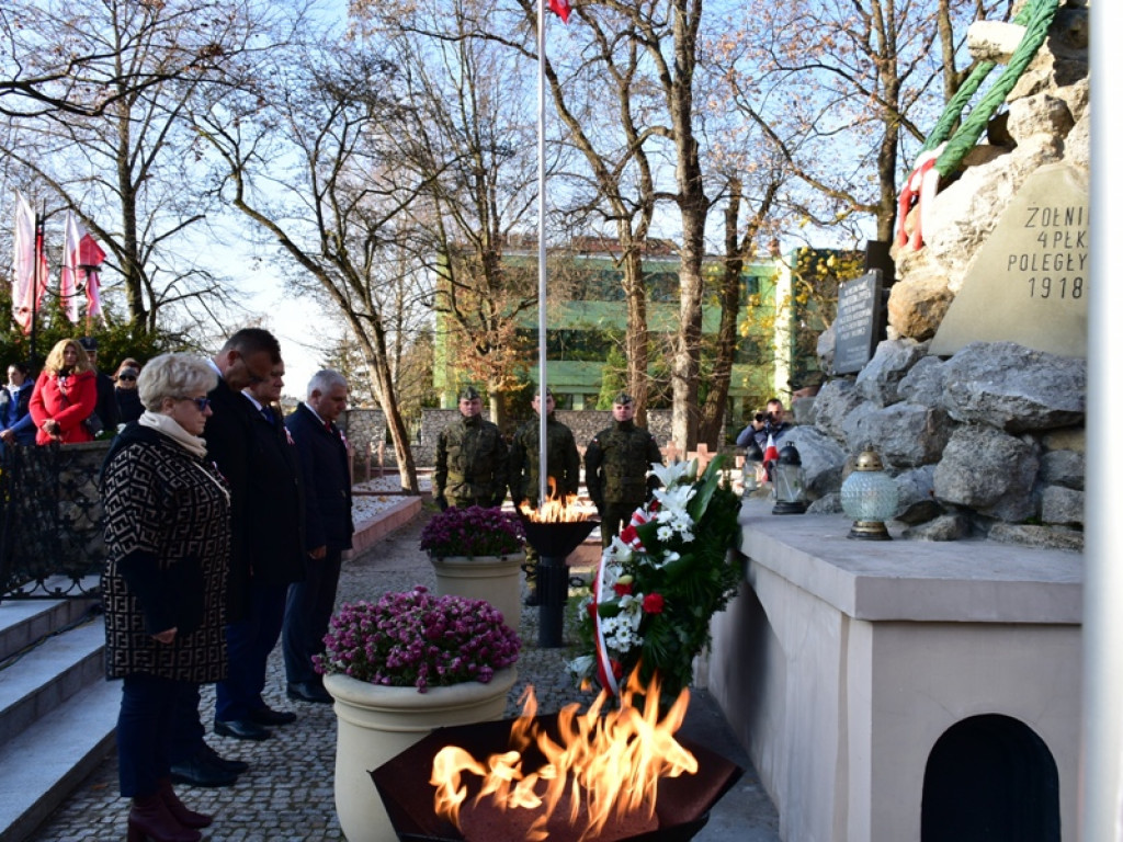 Sandomierz. Obchody Narodowego Święta Niepodległości. W przemówieniach nawiązania do obecnej sytuacji w kraju [zdjęcia]