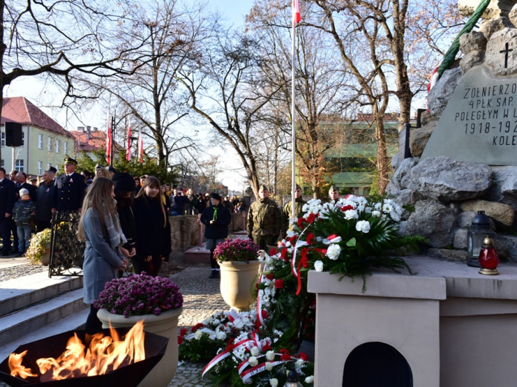 Sandomierz. Obchody Narodowego Święta Niepodległości. W przemówieniach nawiązania do obecnej sytuacji w kraju [zdjęcia]