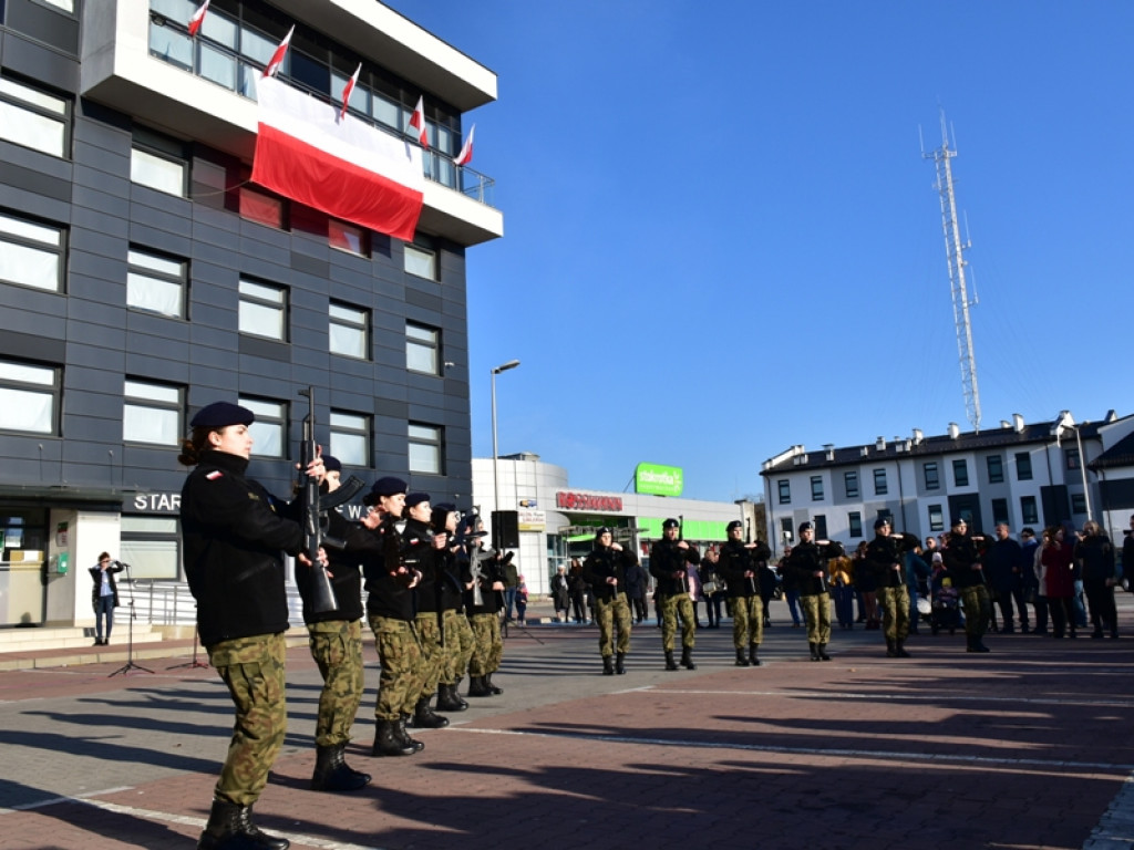 Sandomierz. Obchody Narodowego Święta Niepodległości. W przemówieniach nawiązania do obecnej sytuacji w kraju [zdjęcia]