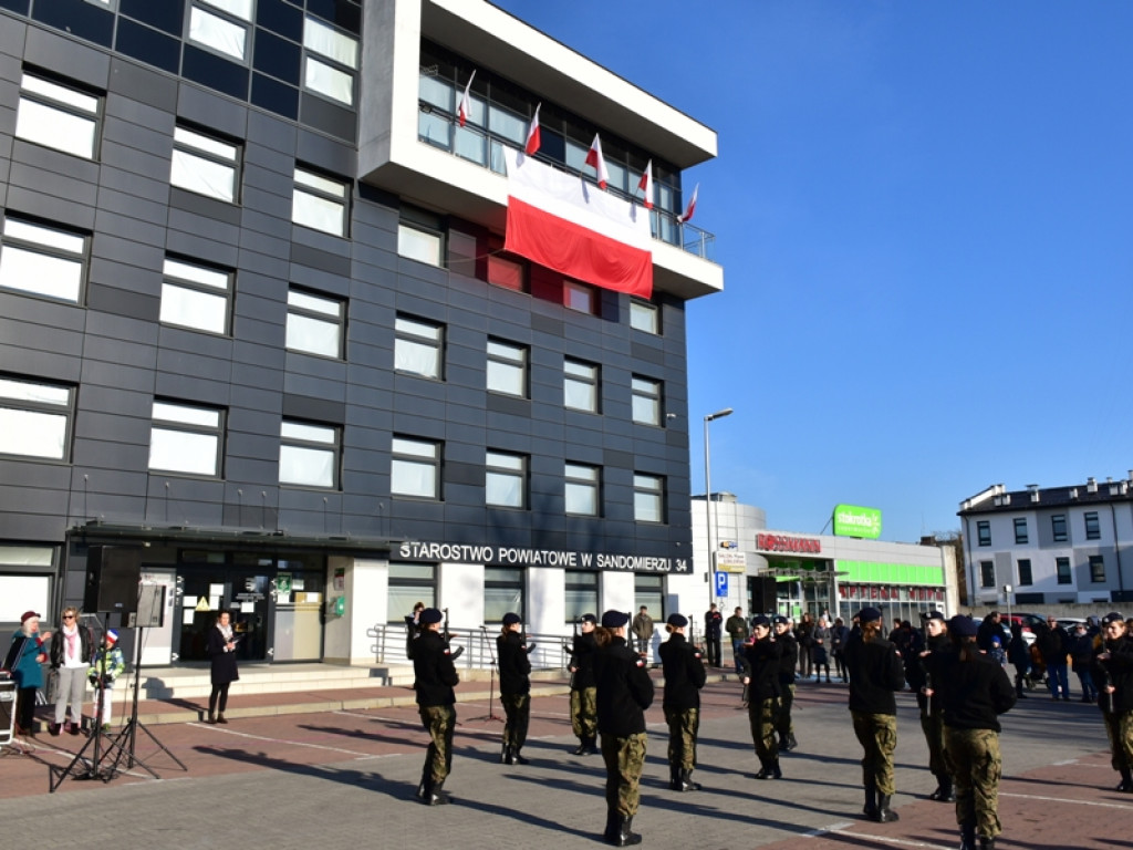 Sandomierz. Obchody Narodowego Święta Niepodległości. W przemówieniach nawiązania do obecnej sytuacji w kraju [zdjęcia]