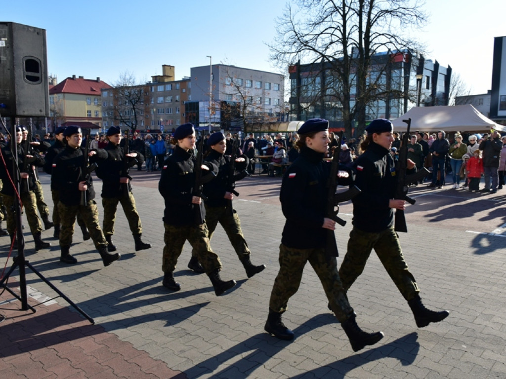 Sandomierz. Obchody Narodowego Święta Niepodległości. W przemówieniach nawiązania do obecnej sytuacji w kraju [zdjęcia]