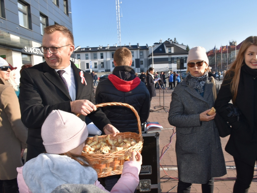 Sandomierz. Obchody Narodowego Święta Niepodległości. W przemówieniach nawiązania do obecnej sytuacji w kraju [zdjęcia]