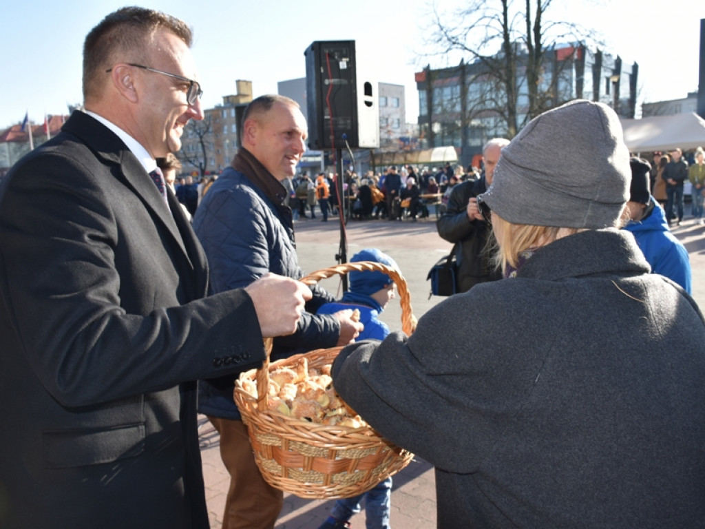 Sandomierz. Obchody Narodowego Święta Niepodległości. W przemówieniach nawiązania do obecnej sytuacji w kraju [zdjęcia]