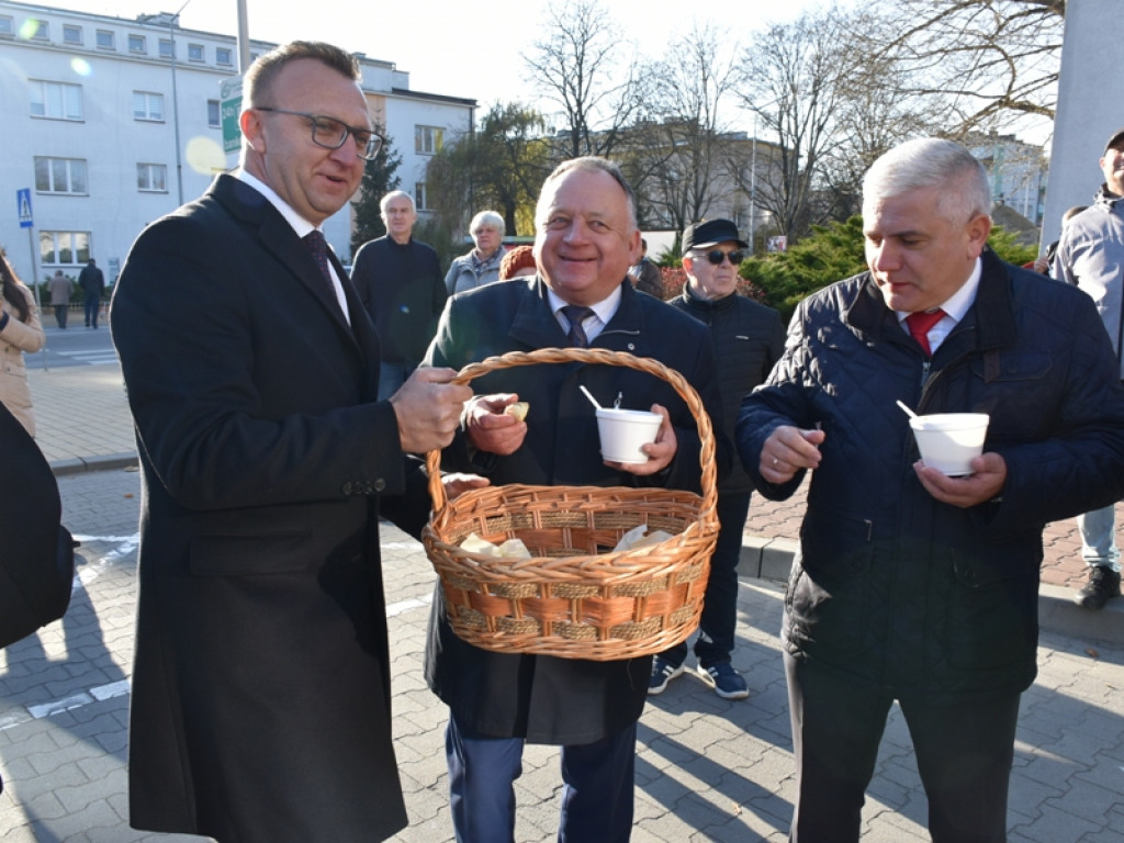 Sandomierz. Obchody Narodowego Święta Niepodległości. W przemówieniach nawiązania do obecnej sytuacji w kraju [zdjęcia]
