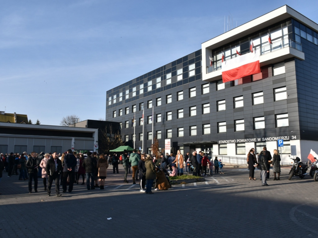 Sandomierz. Obchody Narodowego Święta Niepodległości. W przemówieniach nawiązania do obecnej sytuacji w kraju [zdjęcia]