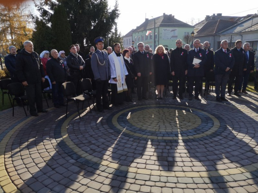 Odsłonięcie Pomnika Orła Piastowskiego w Baranowie Sandomierskim [zdjęcia]