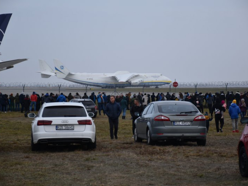 Zobacz start Antonova An225 
