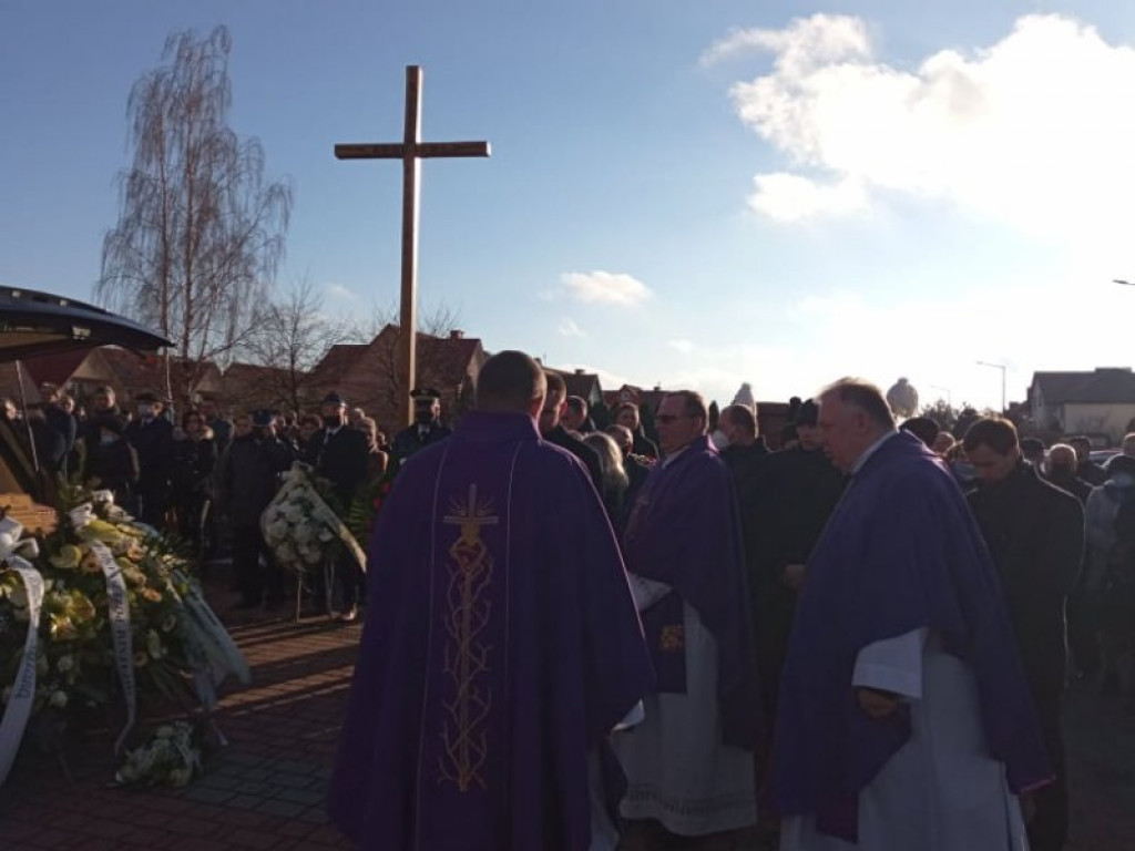 Połaniec pożegnał burmistrza Jacka Tarnowskiego. Tłumy ludzi na pogrzebie [zdjęcia]
