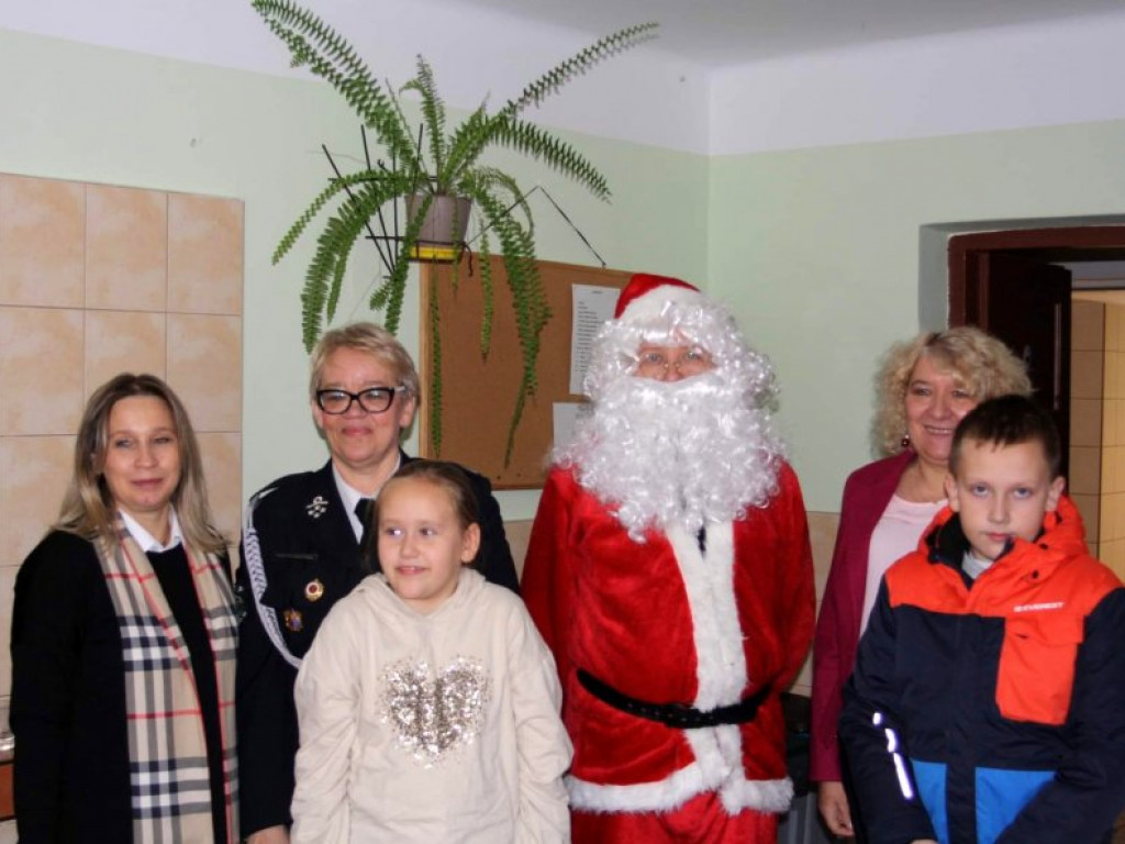 Święty Mikołaj odwiedził Dom Dziecka w Skopaniu [zdjęcia]