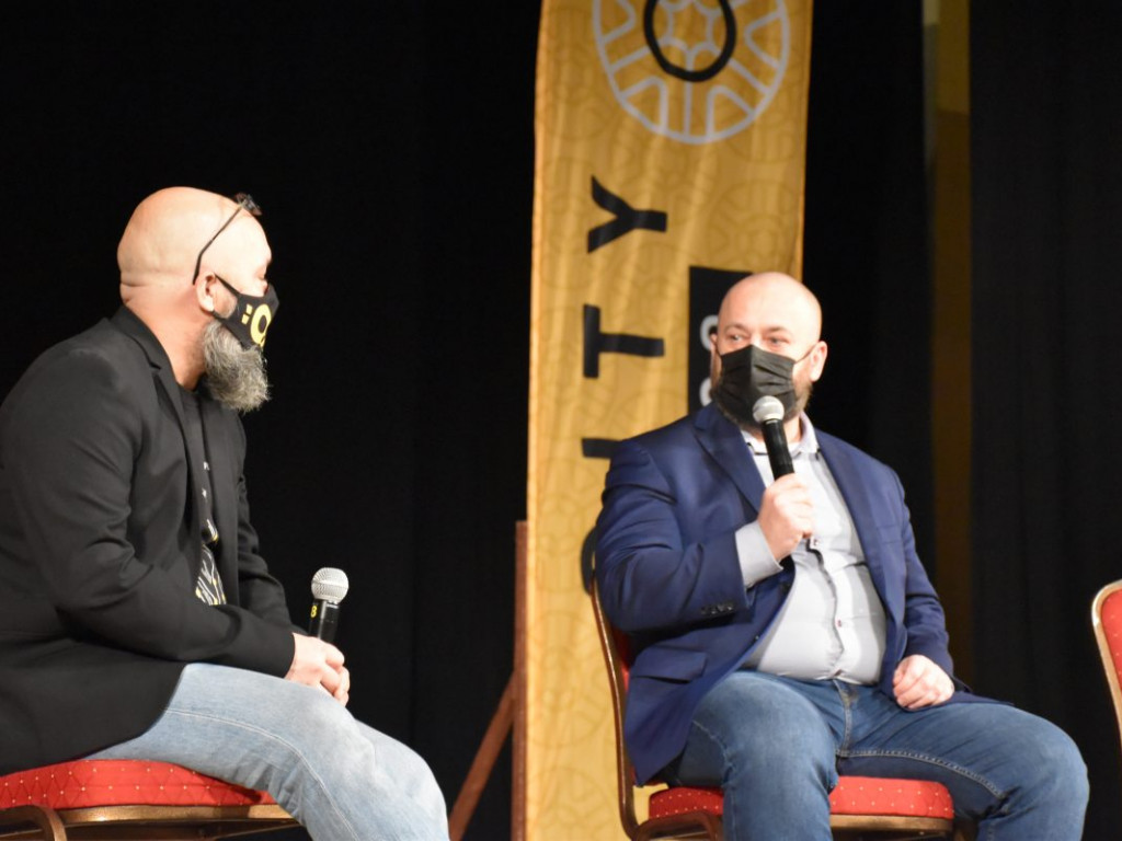 Debaty z działaczami, wolontariuszami i koncert Sviatyja. W Tarnobrzegu odbyła się I Powiatowa Gala Wolontariatu [zdjęcia]