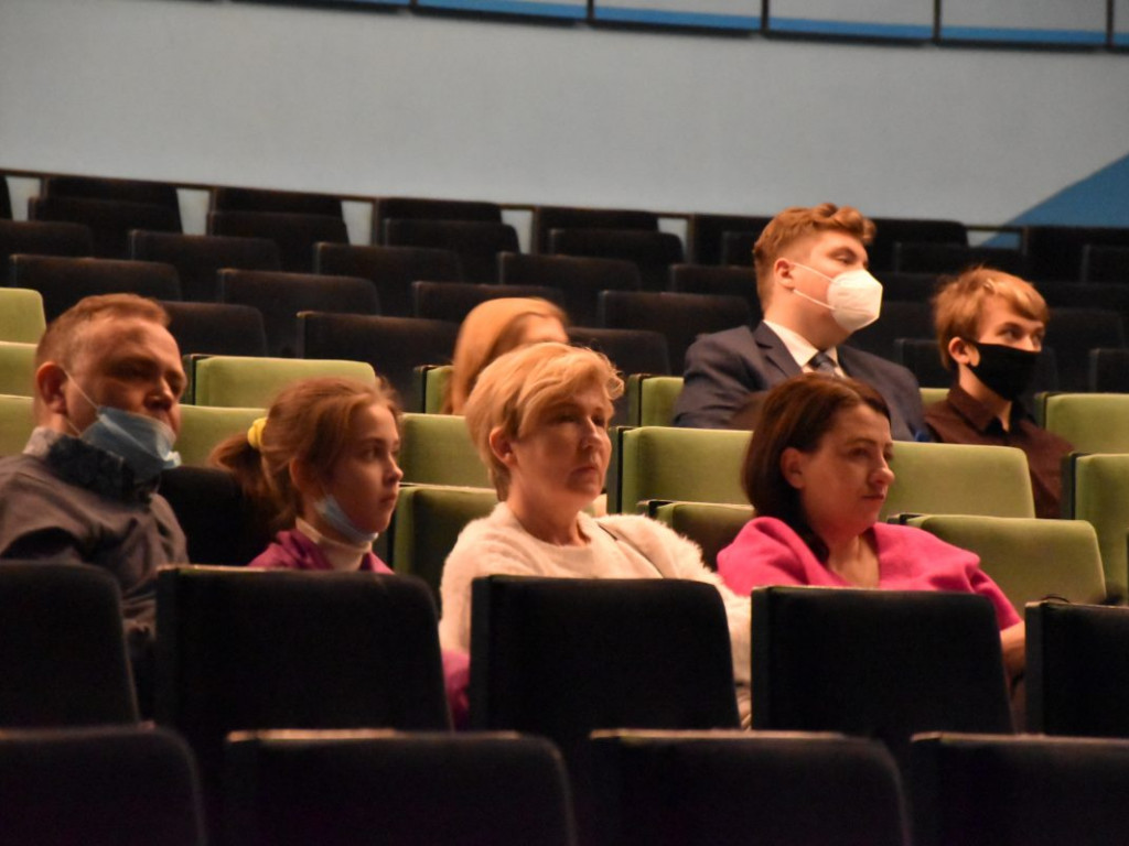 Debaty z działaczami, wolontariuszami i koncert Sviatyja. W Tarnobrzegu odbyła się I Powiatowa Gala Wolontariatu [zdjęcia]