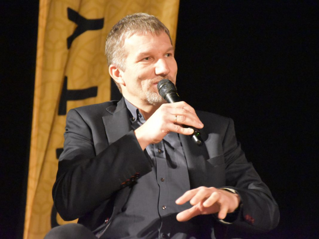 Debaty z działaczami, wolontariuszami i koncert Sviatyja. W Tarnobrzegu odbyła się I Powiatowa Gala Wolontariatu [zdjęcia]