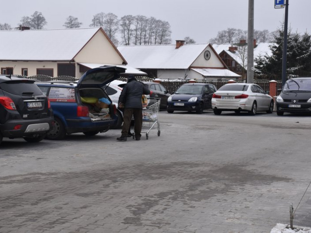 Tłumy na wielkim otwarciu Lidla w Nowej Dębie [zdjęcia]