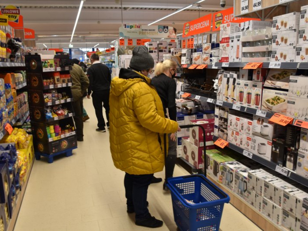 Tłumy na wielkim otwarciu Lidla w Nowej Dębie [zdjęcia]