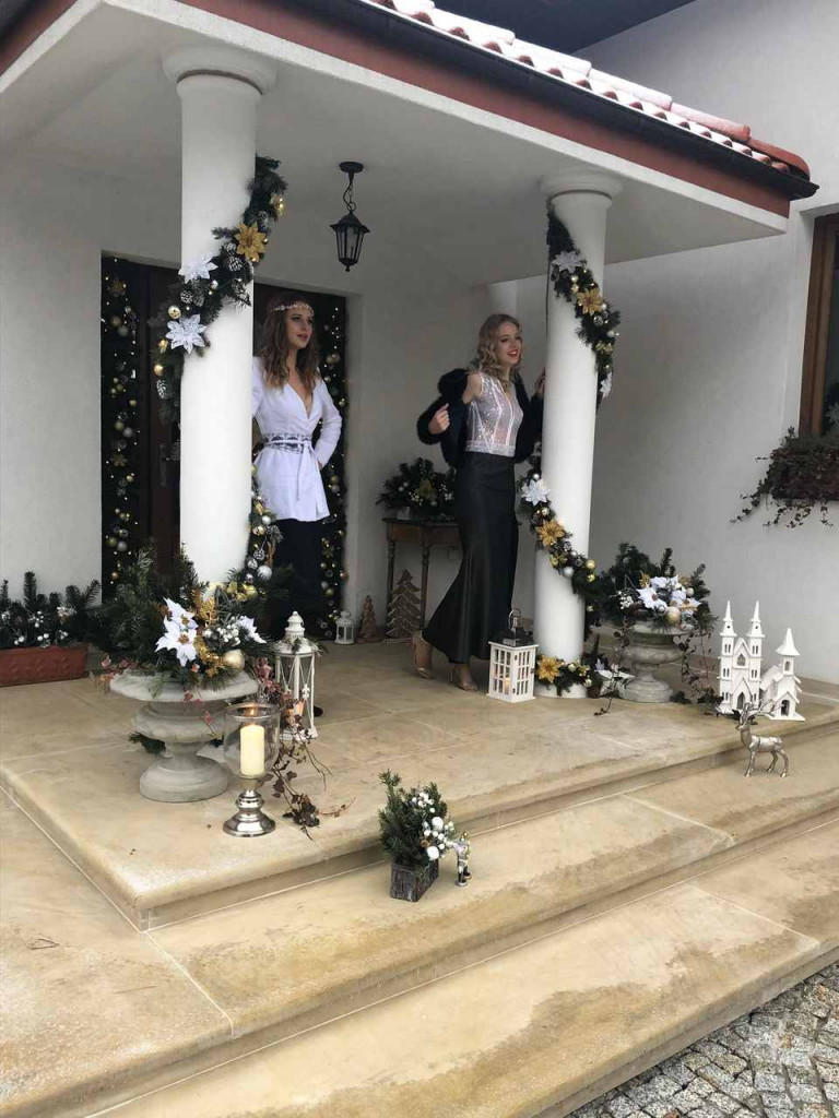 Modelki, choinki, śnieg - zapowiedź świątecznej sesji zdjęciowej do Tygodnika Nadwiślańskiego [zdjęcia]