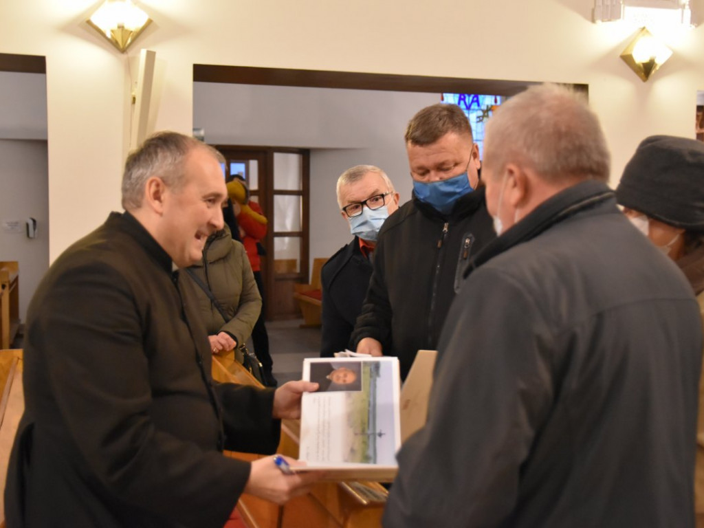 Ukazała się trzecia część książki pt. 