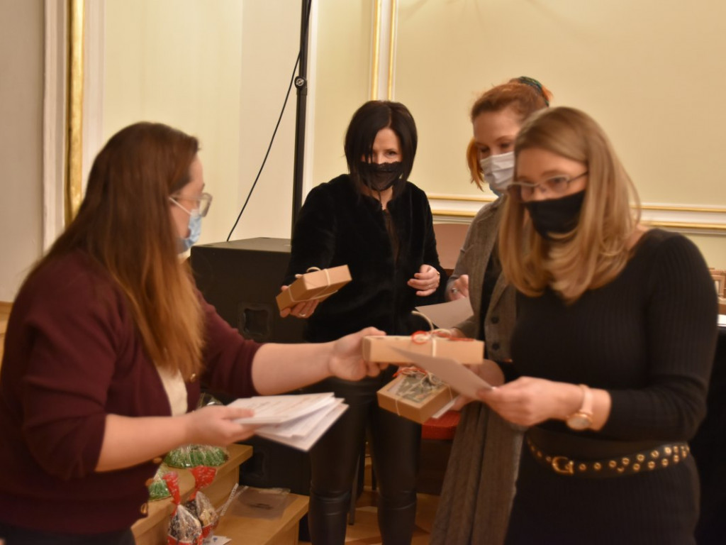 Konkursy Fundacji Serce Lasowiackie rozstrzygnięte. Laureaci odebrali nagrody w Tarnobrzeskim Domu Kultury [zdjęcia]