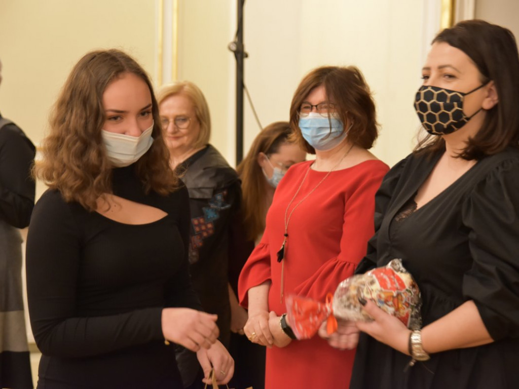 Konkursy Fundacji Serce Lasowiackie rozstrzygnięte. Laureaci odebrali nagrody w Tarnobrzeskim Domu Kultury [zdjęcia]