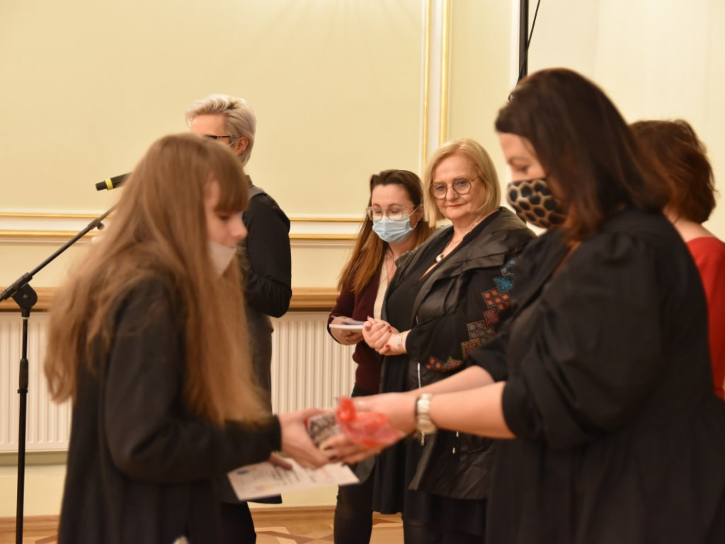 Konkursy Fundacji Serce Lasowiackie rozstrzygnięte. Laureaci odebrali nagrody w Tarnobrzeskim Domu Kultury [zdjęcia]