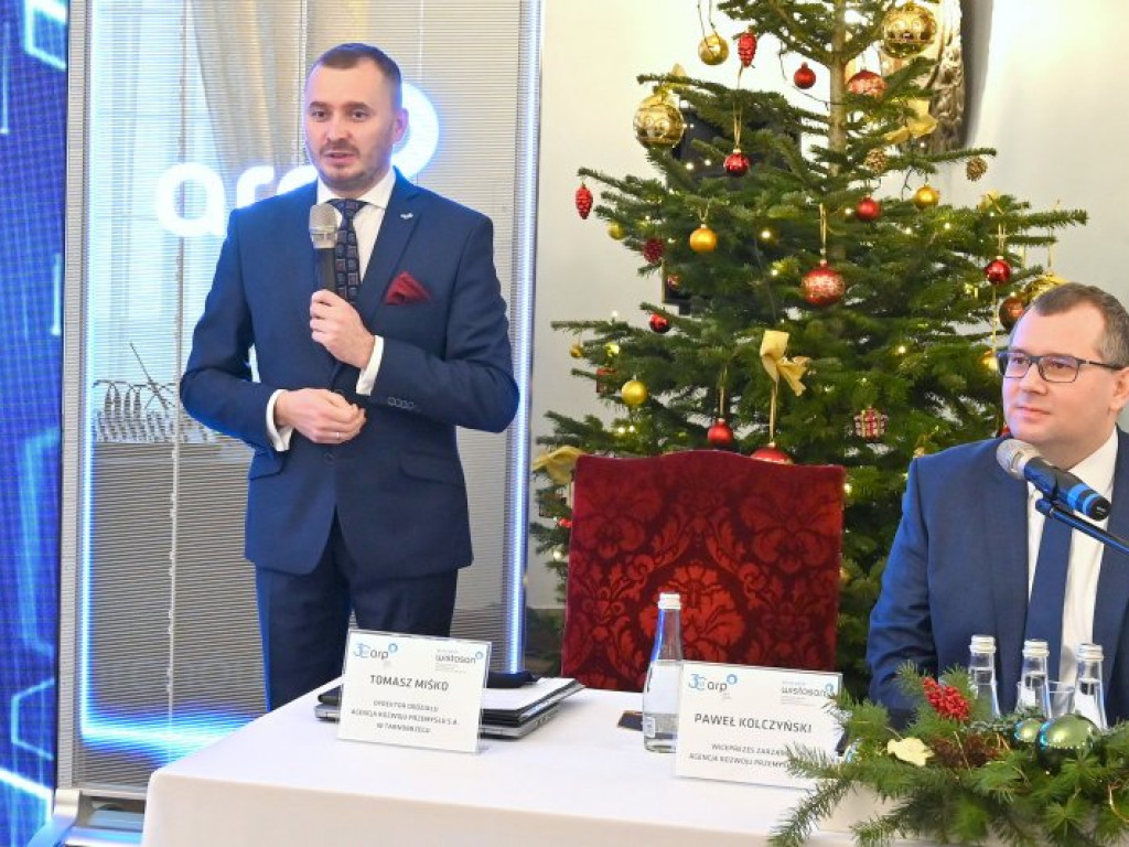 Tarnobrzeska Specjalna Strefa Ekonomiczna podsumowała rok 2021. Konferencja na zamku w Baranowie Sandomierskim [zdjęcia]
