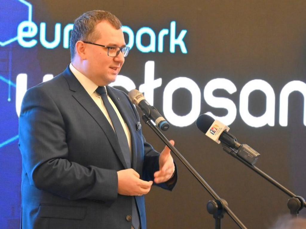 Tarnobrzeska Specjalna Strefa Ekonomiczna podsumowała rok 2021. Konferencja na zamku w Baranowie Sandomierskim [zdjęcia]