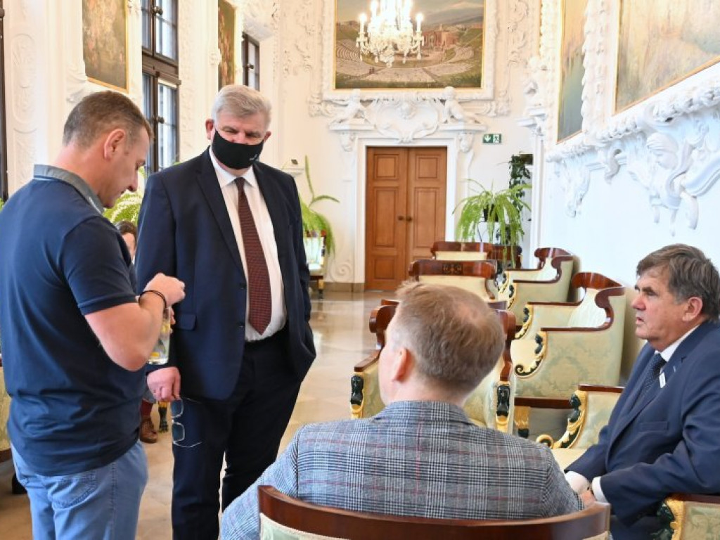 Tarnobrzeska Specjalna Strefa Ekonomiczna podsumowała rok 2021. Konferencja na zamku w Baranowie Sandomierskim [zdjęcia]