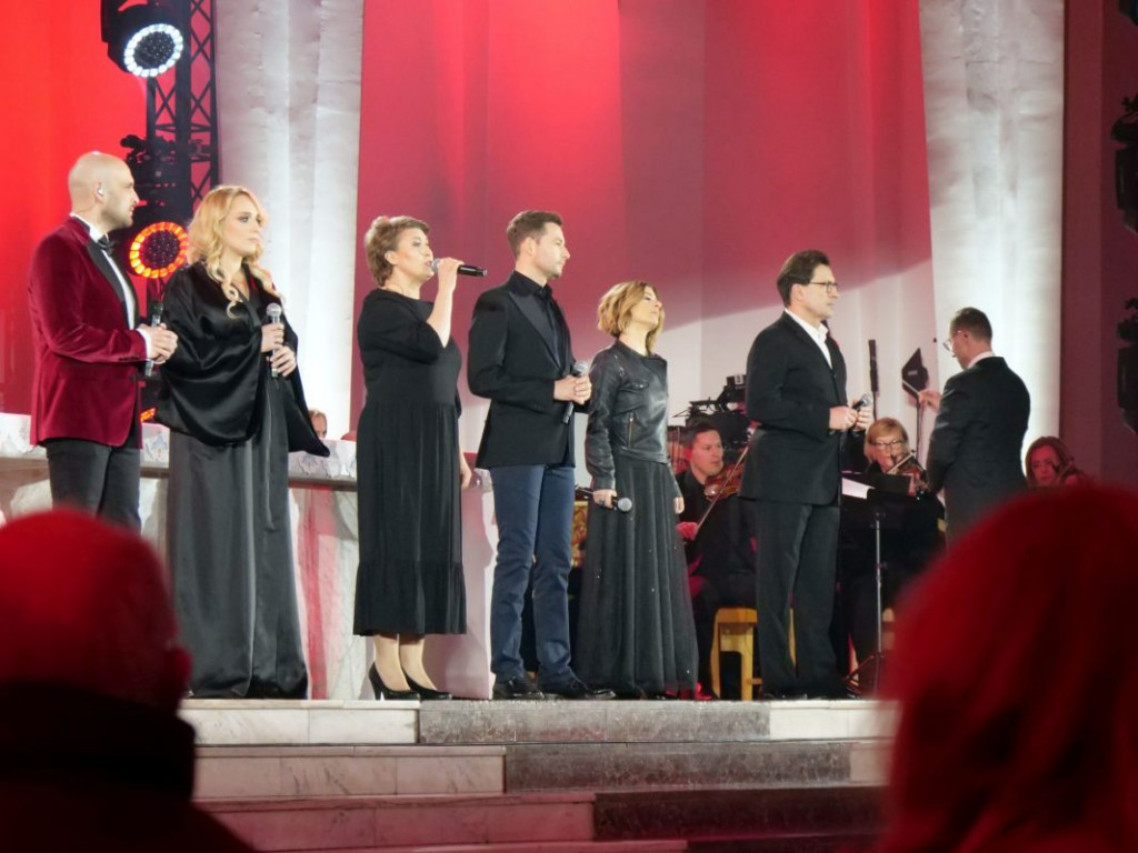 Wyjątkowy koncert, milicjanci i robotnicy. Stalowowolanie uczcili rocznicę wprowadzenia stanu wojennego [zdjęcia]