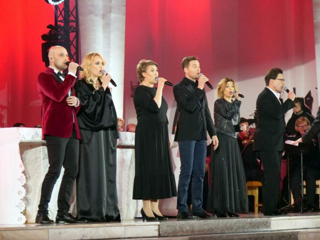 Wyjątkowy koncert, milicjanci i robotnicy. Stalowowolanie uczcili rocznicę wprowadzenia stanu wojennego [zdjęcia]